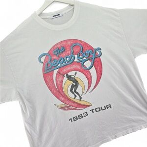 Daydreamer The Beach Boys Shirt Women’s small  White 1983 Tour Band Graphic Tee